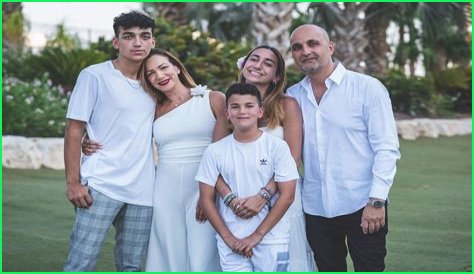 Unveiling The Roots: The Story Of Trent Arnold Alexander's Parents